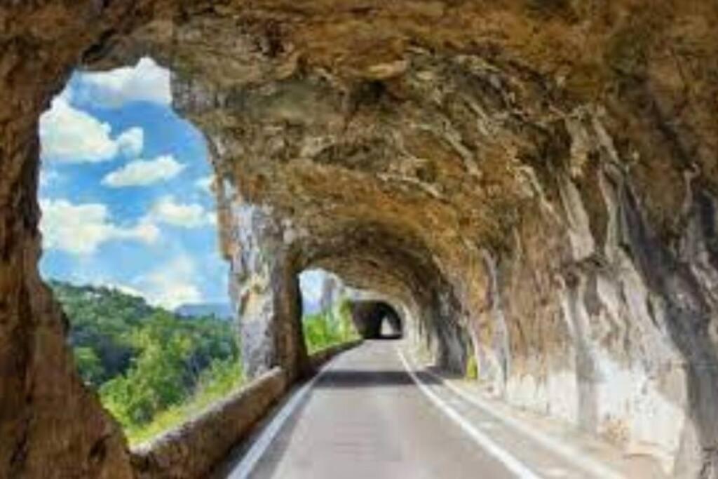 La O'Liso Gorges De L'Ardeche Villa Salavas Buitenkant foto